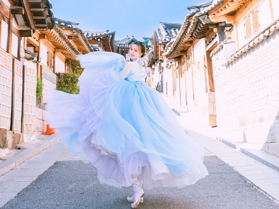 韓服レンタル＆撮影「韓服男（北村韓屋村店）」　選べる撮影場所＆ヘアメイクオプションあり＜安国駅2番出口＞