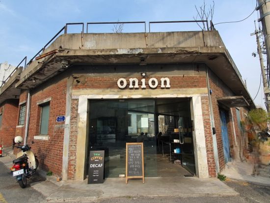 ソウルフォトジェニックツアー　聖水洞＋漢江スタバ＋ピョルマダン図書館＋現代ソウル＜日本語ガイド／ソウル発＞