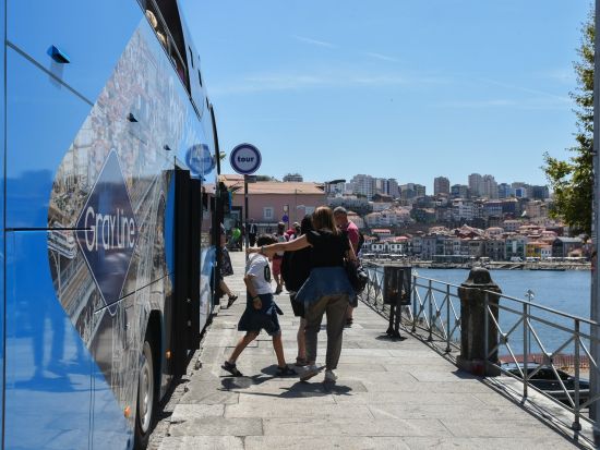 ポルト 乗り降り自由バスチケット ＜日本語オーディオガイド／24時間または48時間＞