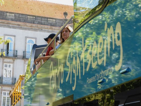 ポルト 乗り降り自由バスチケット ＜日本語オーディオガイド／24時間または48時間＞