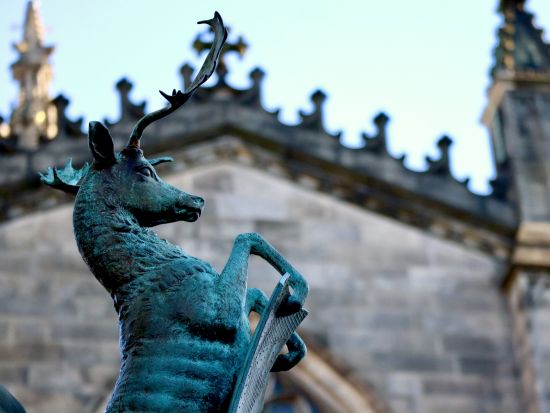 エジンバラ グルメウォーキングツアー 旧市街でローカルフードを食べ歩き ＜英語／少人数制／約3時間＞