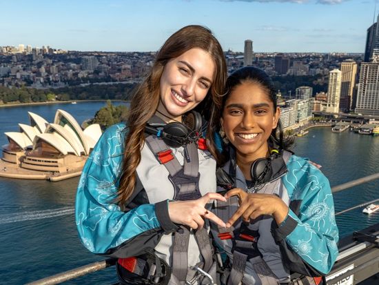 Friends_Summit_Climb_Heart_Landscape_2024_BridgeClimbSydney