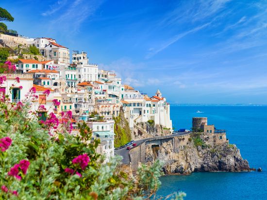 Italy_Amalfi Coast_Amalfi_shutterstock_1376103113