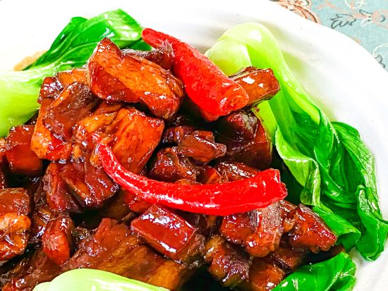 上海到着日におすすめ！上海半日観光 ＋中国茶試飲＋上海料理夕食！成隆行蟹王府ディナーにアップグレード可能＜混載／空港お迎え／日本語ガイド＞by H.I.S