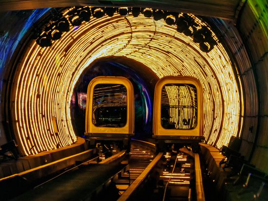 Shanghai_Waitan Sightseeing Tunnel_pixta_50364122