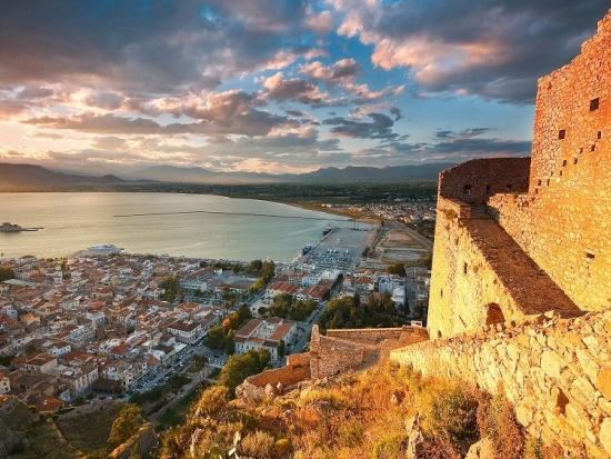 世界遺産ミケーネ＆ナフプリオ一日観光！ペロポネソス半島ので必見の古代都市・遺跡巡り＜日本語または英語／日帰り／アテネ発＞by H.I.S.