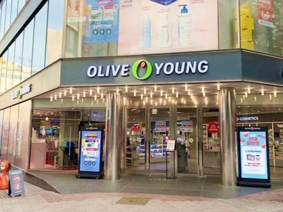 オリーブヤングeギフトカード事前購入　電子ギフト券10,000ウォン分＜2026年4月2日まで／一部を除く全国店舗対応＞