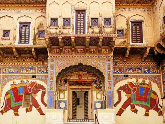 India_ Mandawa_Haveli_shutterstock_362487254