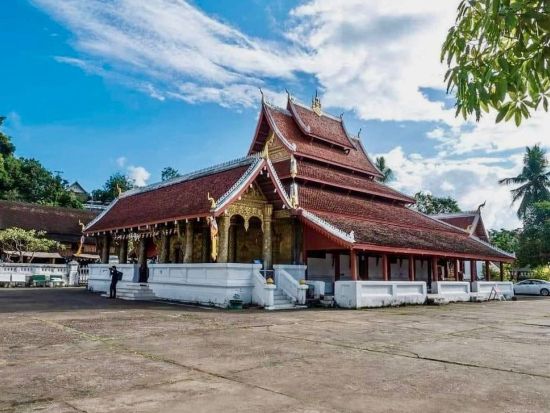 世界遺産ルアンパバーン観光ツアー　寺院巡り＋クアンシー滝＋プーシーの丘＜混載／英語ガイド／ルアンパバーン発＞