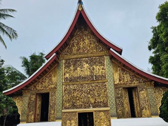 世界遺産ルアンパバーン観光ツアー　寺院巡り＋クアンシー滝＋プーシーの丘＜混載／英語ガイド／ルアンパバーン発＞