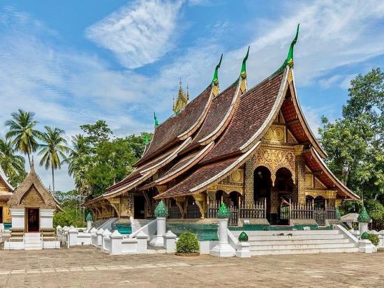 世界遺産ルアンパバーン観光ツアー　寺院巡り＋クアンシー滝＋プーシーの丘＜混載／英語ガイド／ルアンパバーン発＞