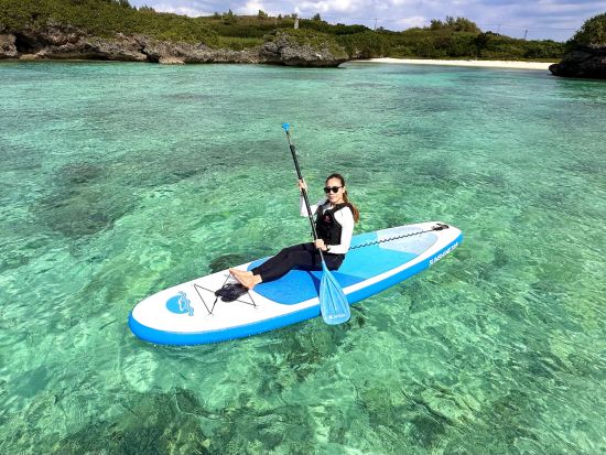 宮古島絶景SUP体験 透明度抜群の宮古ブルーで感動のひととき お一人様・初心者も大歓迎◎ ＜約90分／送迎可／撮影データ無料＞