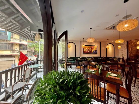 ザ・イースト・トンキン（The East Tonkin）食事券＆事前予約サービス　お洒落なベトナム北部料理のお店 ＜送迎オプションあり／ハノイ旧市街＞