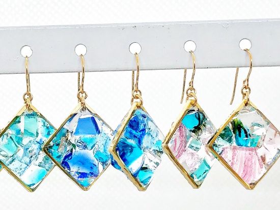 琉球ガラスカレット アクセサリー手作り体験 ピアス・キーホルダーなど選べるアイテムで思い出を作ろう◎＜午後／約1時間／沖縄本島／国際通り＞