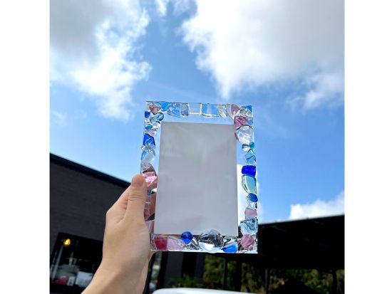 琉球ガラスカレット フォトフレーム手作り体験 伝統工芸にふれる貴重な体験◎自分だけのオリジナル作品を作ろう◎＜午後／約1時間／沖縄本島／国際通り＞