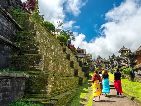 Indonesia_Bali_Pura Besakih_shutterstock_468360635
