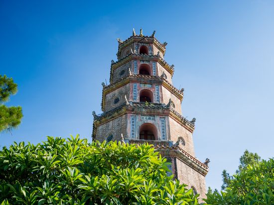 Vietnam_Hue_Thien Mu Temple_Pagoda_shutterstock_595982096_resize