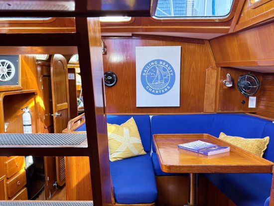 貸切セーリング　セーリング・ビューティー号　プライベートヨットで船上からの景色を満喫！ドリンク＆スナック持ち込みOK＜2～6時間／最大6名／ワイキキ発＞