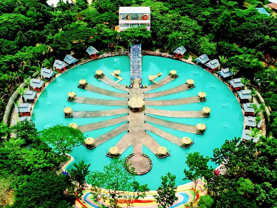 【パタヤ発・パタヤ日帰りツアー】サンクチュアリ・オブ・トゥルース＋水上マーケット＋フォトジェニックスポット＜日本語ガイド＞