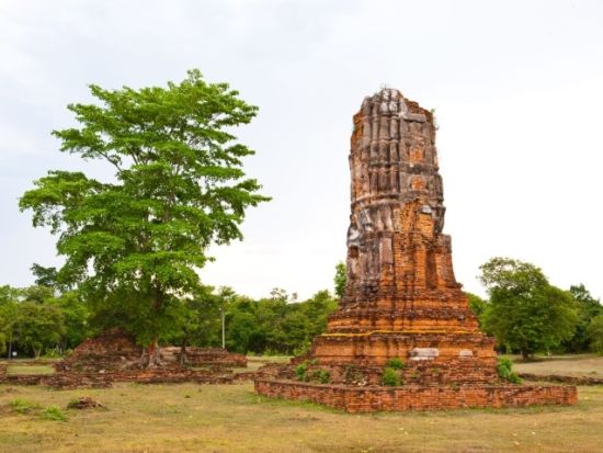 カンチャナブリ日帰りツアー　クウェー川鉄橋＋泰緬鉄道駅＋フォトジェニックカフェ＜日本語ガイド／バンコク発＞