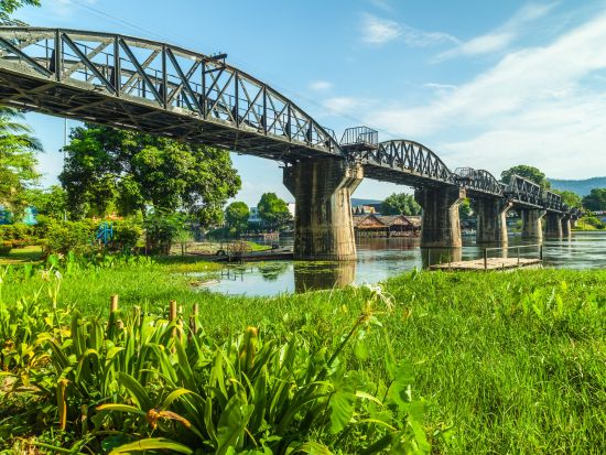 カンチャナブリ日帰りツアー　クウェー川鉄橋＋泰緬鉄道駅＋フォトジェニックカフェ＜日本語ガイド／バンコク発＞