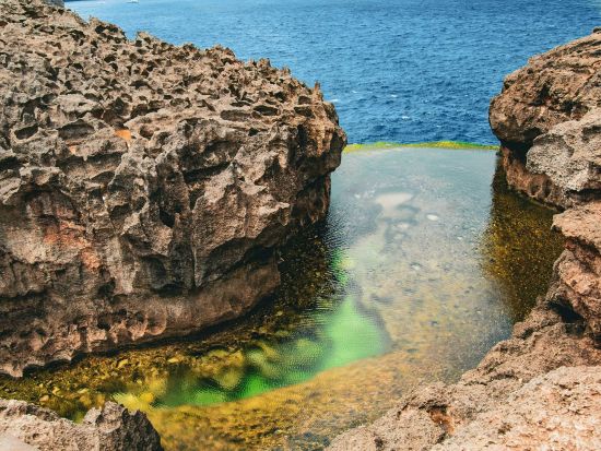 【ペニダ島 ウエスト日帰りツアー/クリンキンビーチ、エンジェルビラボン、ブロークンビーチ】大自然の神秘に触れるフォトジェニック«英語、日本語ガイド/ホテル送迎»
