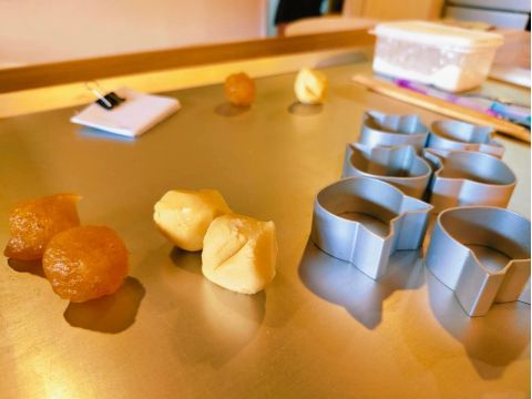 台北観光チャーター　お子様との旅行におすすめ！中正紀念堂の交代式見学＋パイナップルケーキ作り＋四四南村　＊8月10日限定！混載プランあり＜日本語ドライバー＞