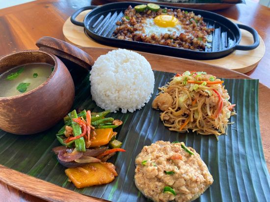 フィリピン料理ランチ