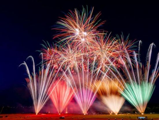 【7月28日限定】葛飾納涼花火大会プレミアム観覧ツアー　東京オープンバス＋屋形船360度デッキ　飲み放題付き和食コース＜一之江桟橋集合＞