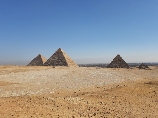 【カイロ発着 カイロ＆ナイルクルーズ6泊7日】ピラミッドと神殿の世界を旅するエジプト7日間 　お得な学生料金あり！＜貸切／英語／国内線航空券込み＞