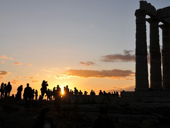 Greece_Cape_Sounion_Sunset_shutterstock_233230408