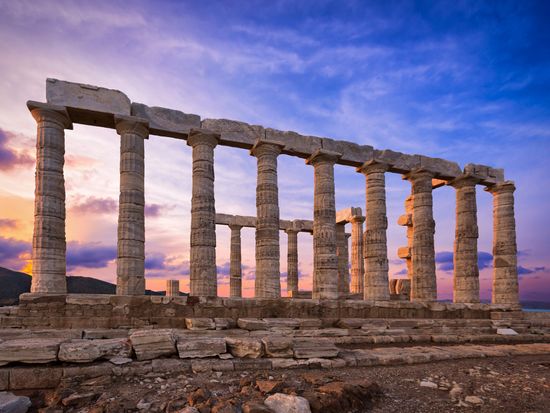 Greece_Cape Sounion_Temple of Poseidon_AdobeStock_140208056