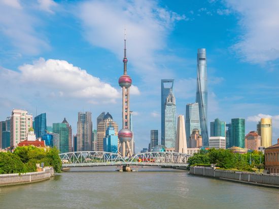China_Shanghai_Skyline_shutterstock_732895270