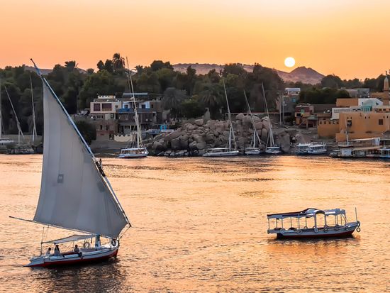 Egypt_aswan_felucca_shutterstock_1210486354