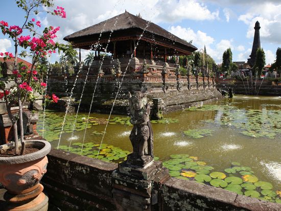 Semarapura Palace_shutterstock_615146219