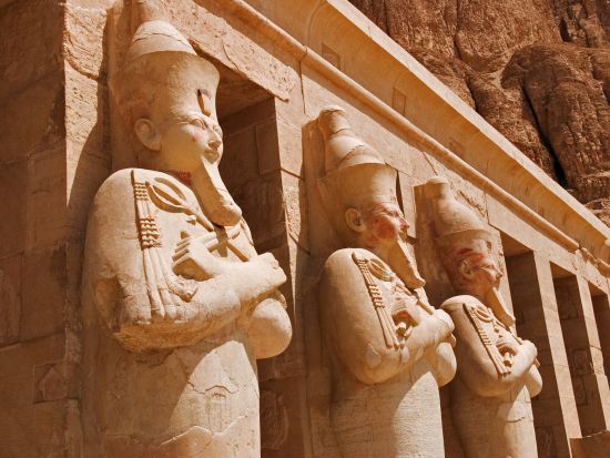 歴史ロマン満喫！エジプト＆ヨルダン周遊10日間 ナイル川クルーズ＆死海体験付き！＜カイロ発アンマン着／貸切＞