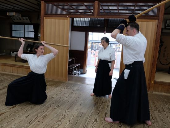 「修武館」にてなぎなた体験 一文字の乱れをマスター＆武道場で記念撮影＜約90分／伊丹市＞