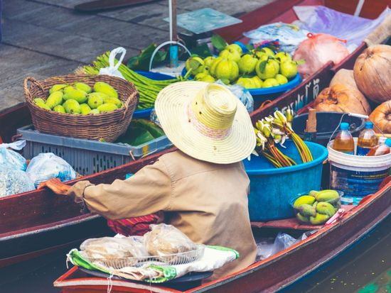 水上マーケット2