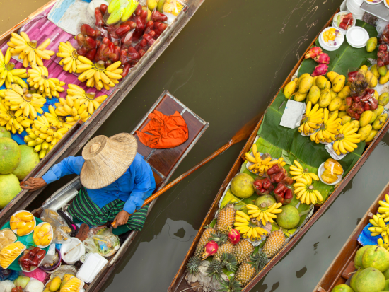 バンコク発 ダムヌンサドゥアック水上マーケット＋メークロン線路市場 直通バス＜午前＞