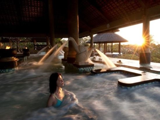 【帰国日プラン】「アヤナリゾート・バリ」タラソテラピープール付スパ体験＋3ディナー＜ホテルお迎え／空港お送り／シャトル乗り放題＞