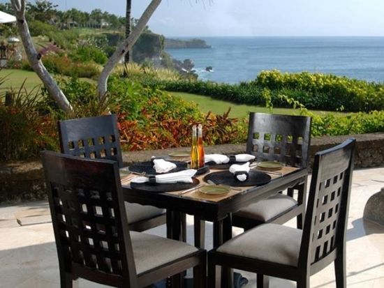 【帰国日プラン】「アヤナリゾート・バリ」タラソテラピープール付スパ体験＋3ディナー＜ホテルお迎え／空港お送り／シャトル乗り放題＞