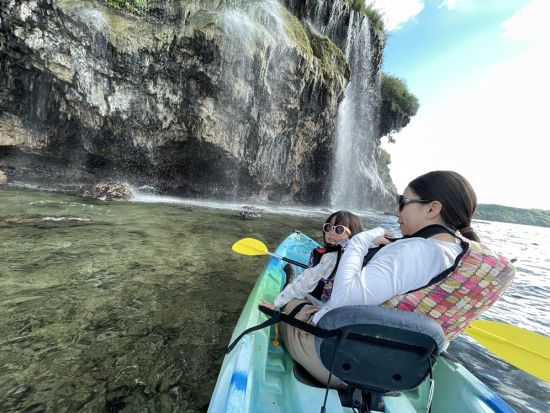 パンプキンホール鍾乳洞カヤック＆シュノーケルツアー！ガイド歴28年のたっちゃんがご案内 ＜午前・午後／3時間／3歳～／保全利用協定締結事業者／宮古島＞