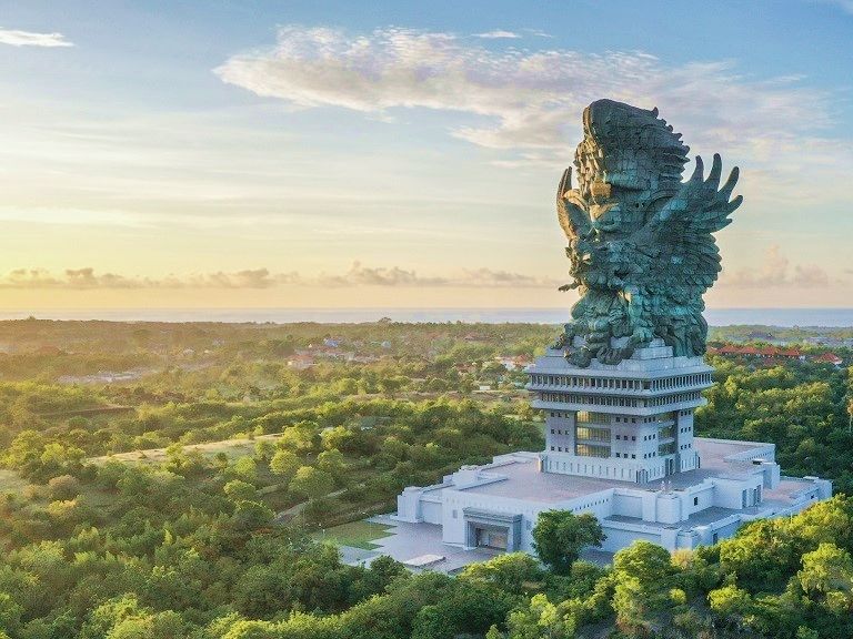 ガルーダ・ウィスヌ・クンチャナ（Garuda Wisnu Kencana