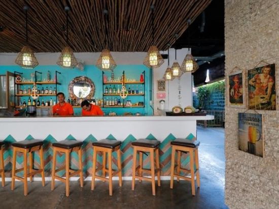 レンボンガン島日帰りツアー　4つ星「マハギリ・リゾート」のプールデイユースプラン＜英語／送迎／ランチ付き／バリ島内シャトル乗り放題付き＞