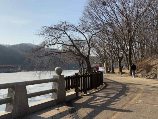 韓国ドラマロケ地巡りツアー　日韓カップルの恋愛ドラマロケ地3か所を韓国ドラマに詳しい専門ガイドがご案内！＜日本語ガイド＞