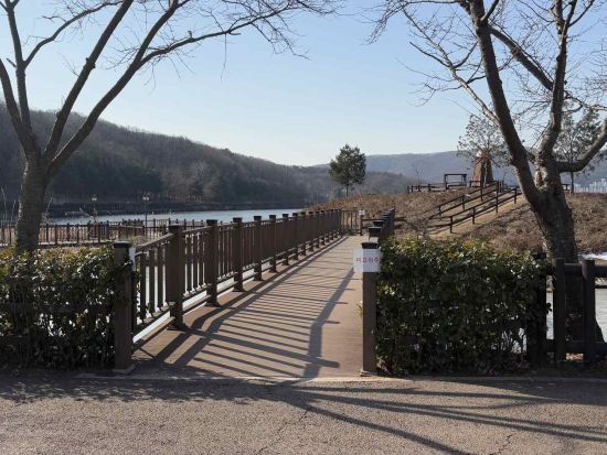 韓国ドラマロケ地巡りツアー　日韓カップルの恋愛ドラマロケ地3か所を韓国ドラマに詳しい専門ガイドがご案内！＜日本語ガイド＞