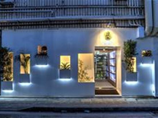 炭火焼肉BISTRO山城牛 全12品 山城牛の極上部位をコース料理で味わう ＜那覇・松山＞