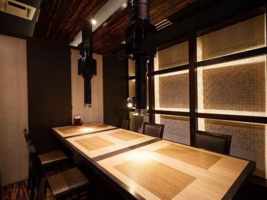 炭火焼肉BISTRO山城牛 全12品 山城牛の極上部位をコース料理で味わう ＜那覇・松山＞