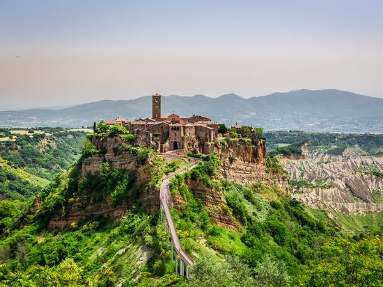 -town-of-bagnoregio-2025-03-24-07-49-44-utc