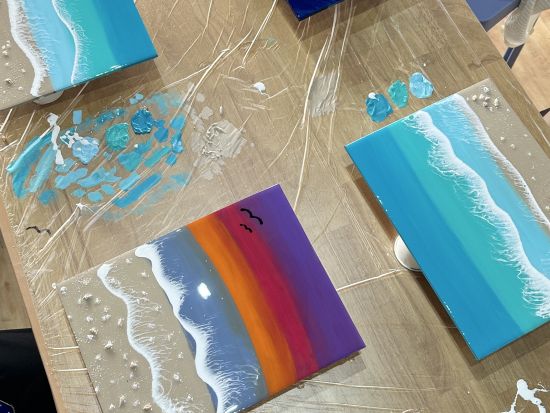 レジンアート体験 【団体可】海の世界が広がるおしゃれな店舗で旅の思い出にオリジナルの海アートを制作！写真無料プレゼント付＜石垣島＞by シーリー